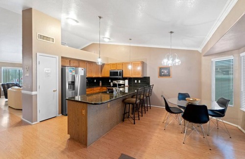 Country Meadows House | Millark Peoria · Perfect Peoria Home with Pool Vacation Rental