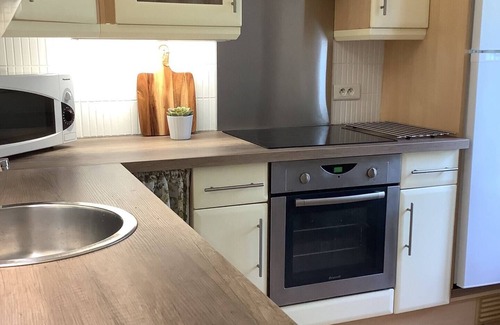 Castres House | Mille Fleurs Estate sleeps 14