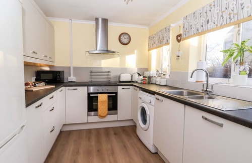 Malton Cottage | MILLERS COTTAGE, pet friendly, with a garden in Malton