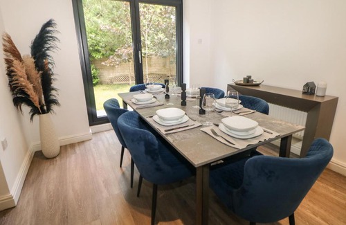 Sheffield House | Millhouses Hideaway