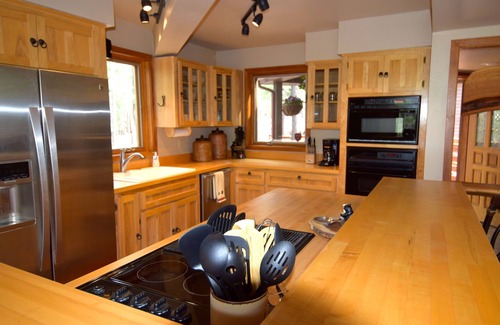 Flagstaff Cabin | Million Dollar Exclusive Cabin On 5 Acres, 3 Mi from downtown