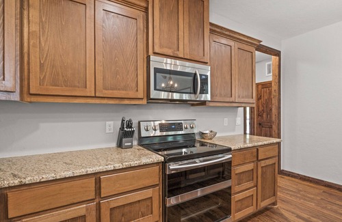 Dogwood House | Million Dollar Lakeview on Lake Bob Sandlin