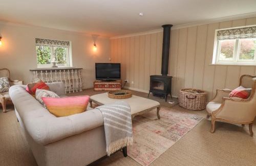 Woolhope House | Millpond Bothy