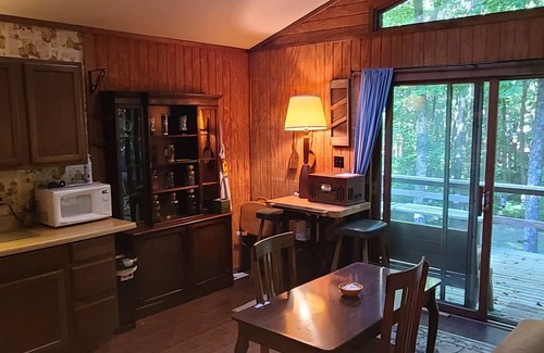 Bellmore Cabin | Millstone Hideaway