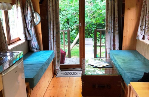 Milly-la-Foret Ski Chalet | Millygite Roulotte - Chalet on wheels by the River - Cottage