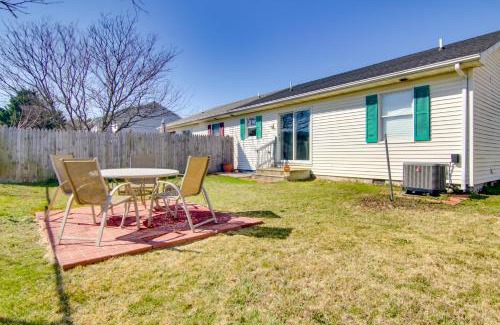 Milton House | Milton Townhouse about 9 Mi to Delaware Bay!