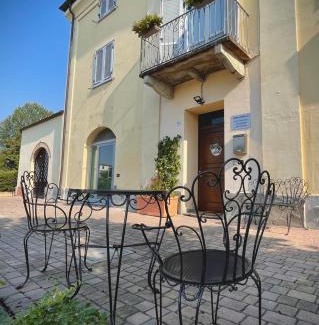 Mombello Monferrato House | Mini-Appartamenti, Camere Lanterna Blu