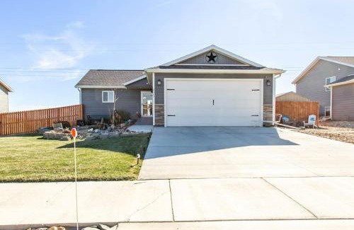 Rapid City House | Mini-rushmore Home, High On Hill Over Rapid City!