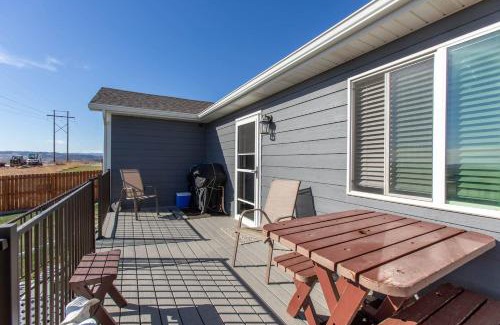 Rapid City House | Mini-rushmore Home, High On Hill Over Rapid City!