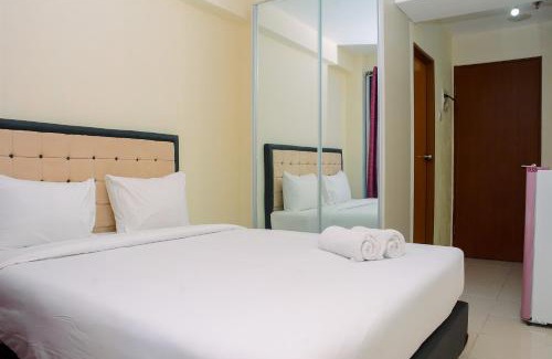 Kayu Putih Apartment | Minimalist and Fully Furnished Studio Tifolia Apartment By Travelio