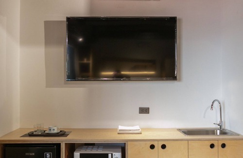 Kapitolyo Apartment | Minimalist Japanese-style Serviced Apartments | Staycation | BGC Area