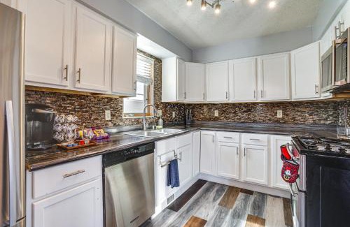 Minneapolis House | Minneapolis Family Home Less Than 6 Mi to Boom Island Park