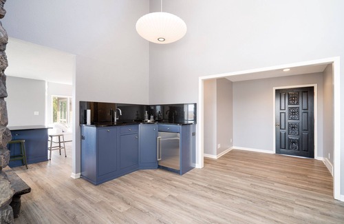 Hager City House | MINNeSTAY* Maple Lake Chalet |