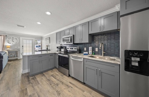 Siesta Key Village Condo | Minorga Sand Dollar on the Key