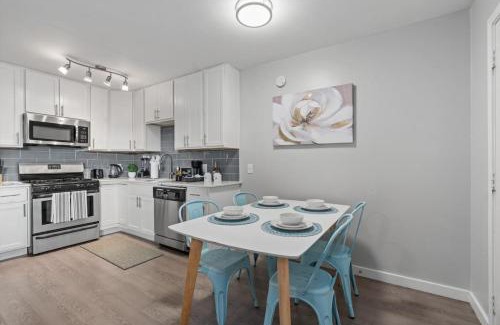 Hyde Park Apartment | Mins 2 Dwntown - Private Retreat - Austin Cove
