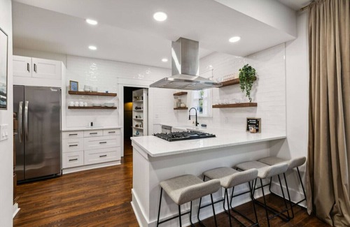 Eastwood House | Mins to Broadway & Downtown Nashville with Hot tub