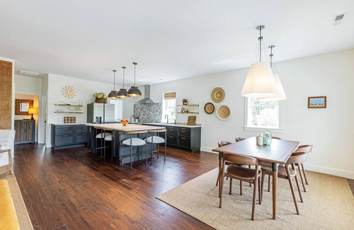 Washington House | Mint Cottage at Little Washington - a modern, spacious retreat with a view