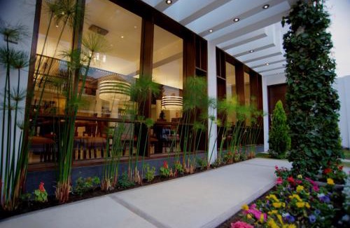 Vallecito Hotel | Mint Hotel