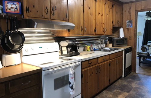 Williamsburg House | Minutes from Busch Gardens-Water Country-Colonial Williamsburg-William&Mary