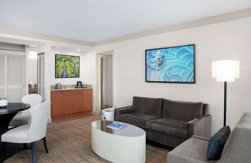 Ludlam Hotel | Minutes to Marlins Park & American Airlines Arena, Pool, Dining