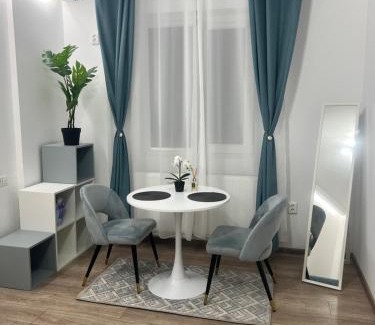 Popesti-Leordeni Apartment | Mira Studio