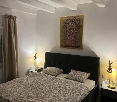 Oriszentpeter House | Mirabola