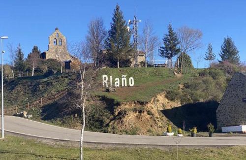 Riano Apartment | Mirador Solasierra vistas a la montaña y pantano