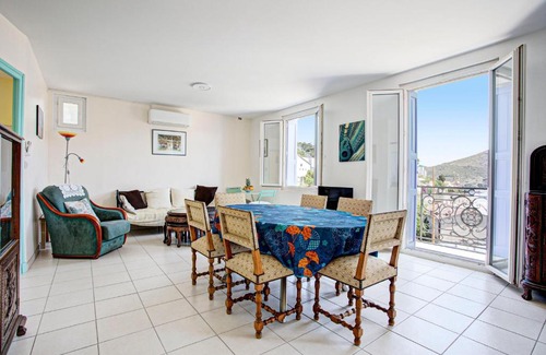 Port-Vendres Apartment | Mirande 2 - Appt avec vue mer proche plage