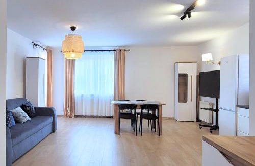 Libertow Apartment | Miriam Apartment Kraków Borkowska - Parking