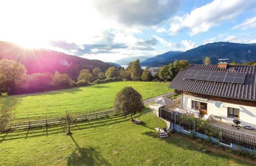 Ferndorf Apartment | mirnockAHOI - familienfreundliches Ferienhaus für 4 Erwachsene, maritimes Bergerlebnis, Panoramablick von Terrasse und Balkon, Carinthia, Millstättersee