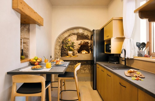 Agia Galini Apartment | Mirthea Suites