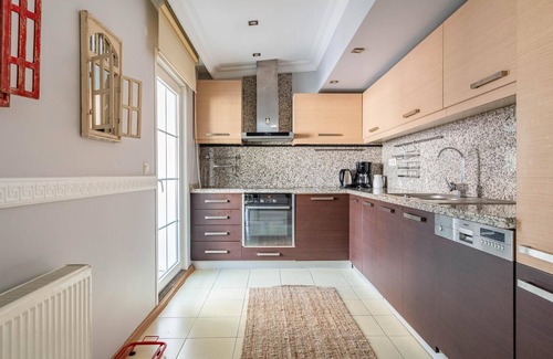 Osmanbey Apartment | Missafir Exclusive Flat with Terrace in Nisantasi
