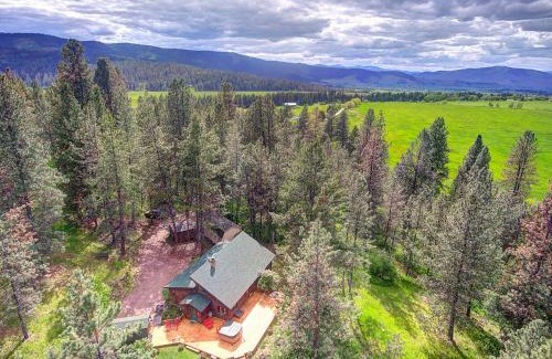 St. Ignatius House | Mission Mountain Getaway