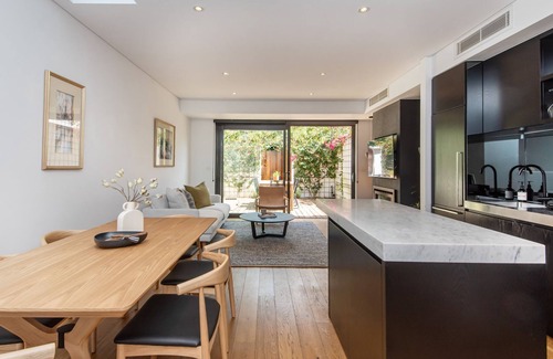 South Melbourne House | Mister Montague