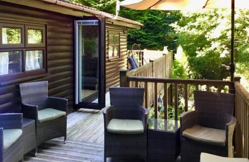 Troutbeck Bridge House | Mistletoe One Luxury Lodge with Hot Tub Windermere