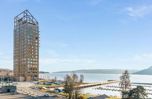Brumunddal Apartment | MJOS TOWER Suite - Lovely lake view