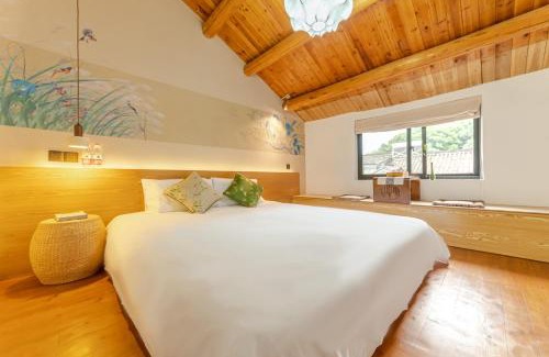 Xihu House | MK Inn