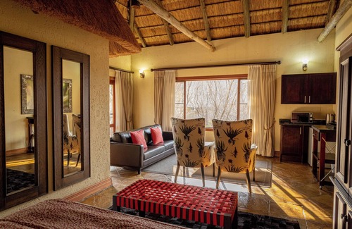 Mookgopong House | Mmakuba Game Lodge, Two Bedroom Villa 3