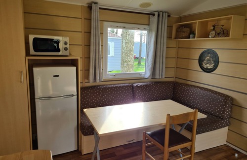 La Guyonniere House | Mobil-home 5 Places - PUY DU Fou-hellfest