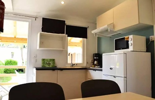 Sanary-sur-Mer House | Mobile home Bandol - 21m² - 2 Bedrooms 4 people