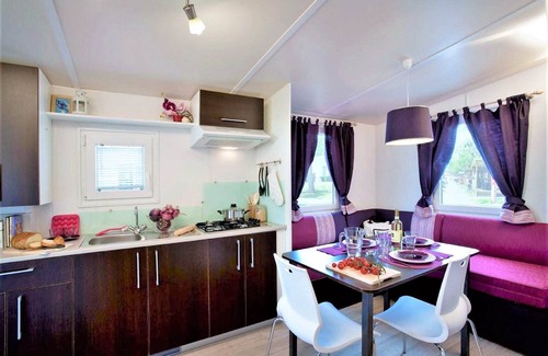 Badiaccia House | Mobile Home by Lake Trasimeno with Pool