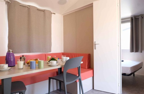 Gralaoni-Pralesi-Cisano House | Mobilehome mit Terrasse und Klimaanlage