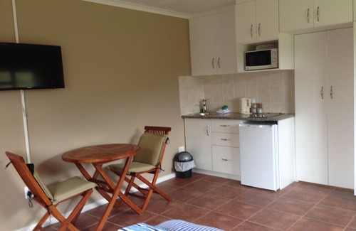 Still Bay Apartment | Model Studio Waterryk Guest Farm