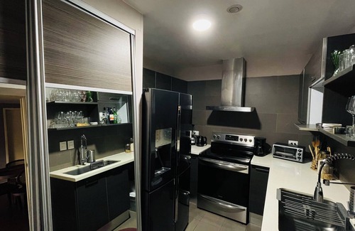 Zona 15 Apartment | Modern 1-bedroom, beautifully decorated apartment in Guatemala City, zone 10.