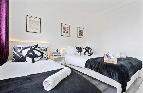 Ferndale Apartment | Modern 1-Bedroom Stockwell Apartment 15 mins to Central London - Perfect Base for Exploring London