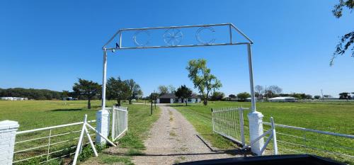 Pilot Point House | Modern 10 Acre Horse Ranch-Walk to Lake Ray Robert