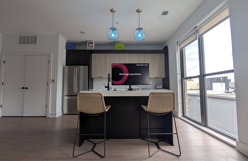Over-the-Rhine Apartment | MODERN 1bedroom apartment in Cincinnati with WiFi, fitness room and a pool!