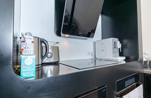 Wieden Apartment | Modern 1BR + 1LR Apartment in Vienna’s Downtown