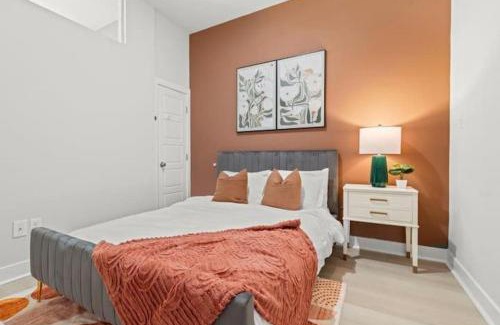 Fairmount Apartment | Modern 1BR Near Metro - Walk to MET & Cafes - Free Parking
