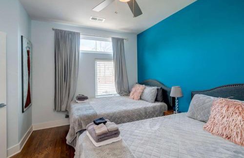 Cleveland Park House | Modern 2 BDR Townhome Minutes from Downtown